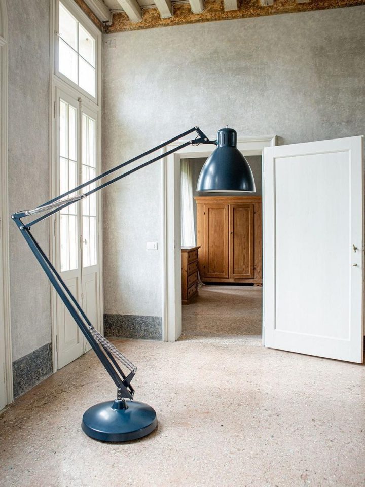 Jj Big Floor Lamp, Leucos