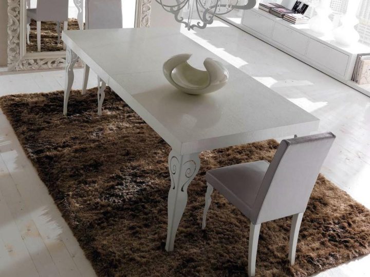 Kaleido Table, Corte Zari