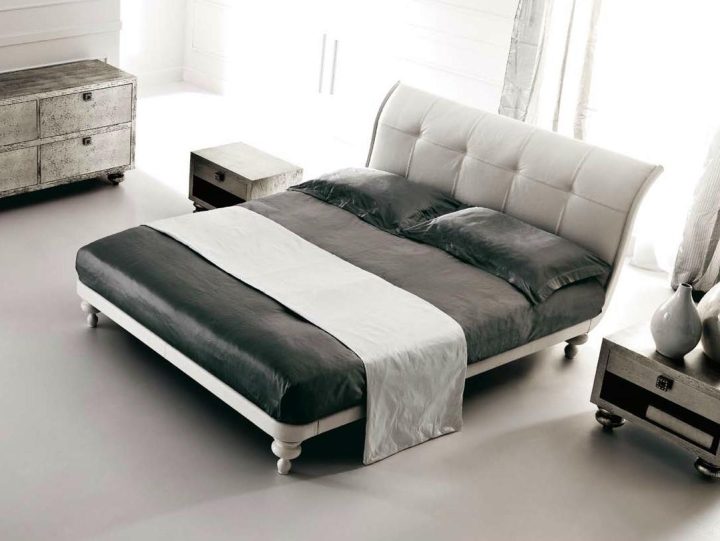 Keope Ii Bed, Corte Zari