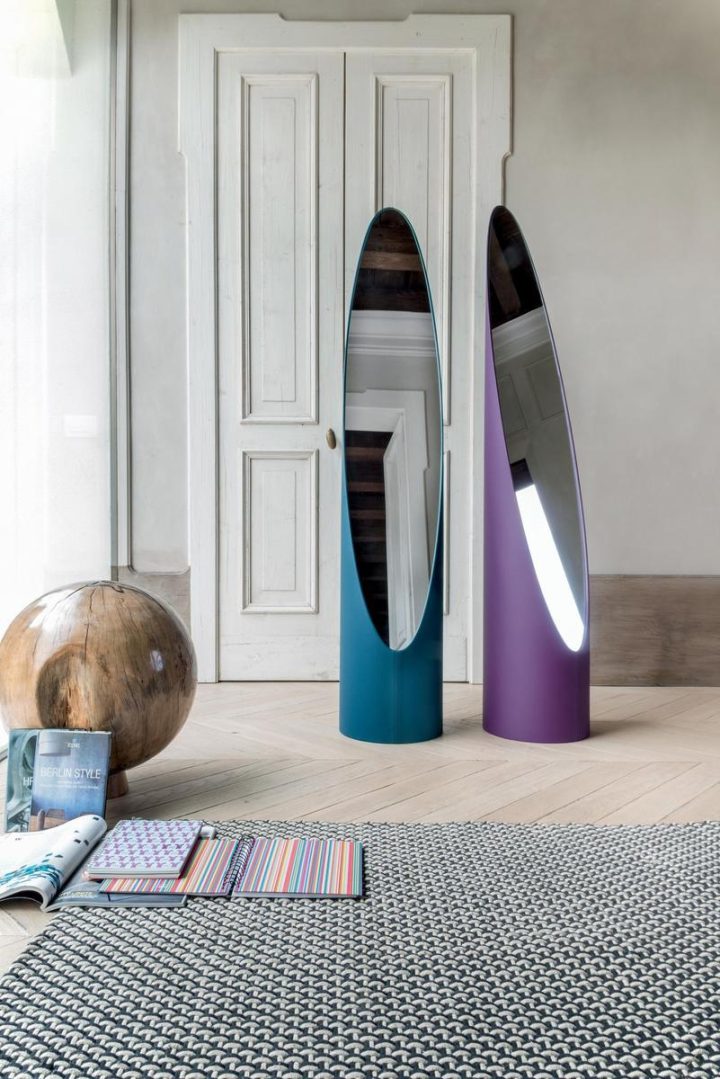 Kolonaky Mirror, Tonin Casa