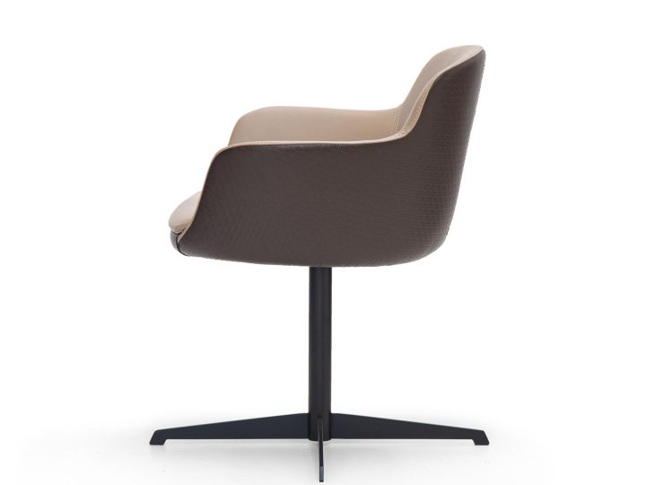 Kowloon Easy Chair, Formitalia