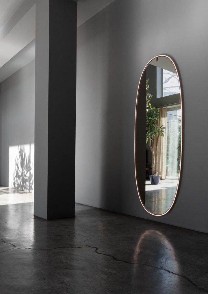 La Plus Belle Mirror, Flos