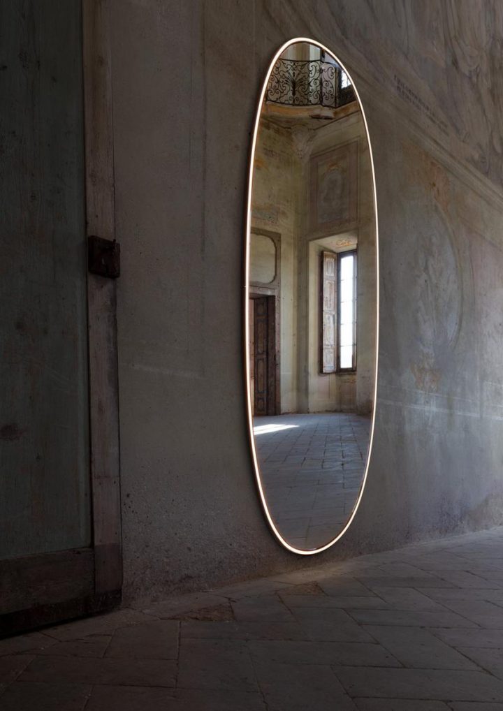 La Plus Belle Mirror, Flos