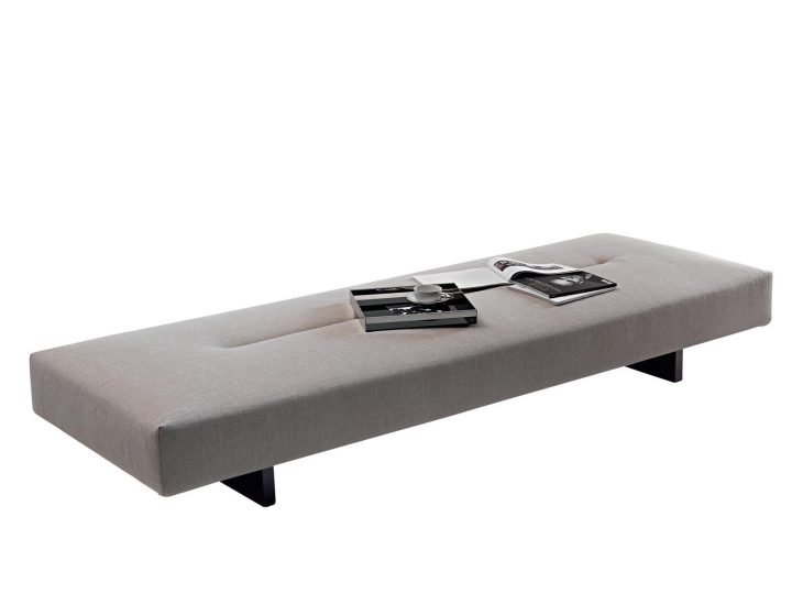 Le Foglie Day Bed, Dema