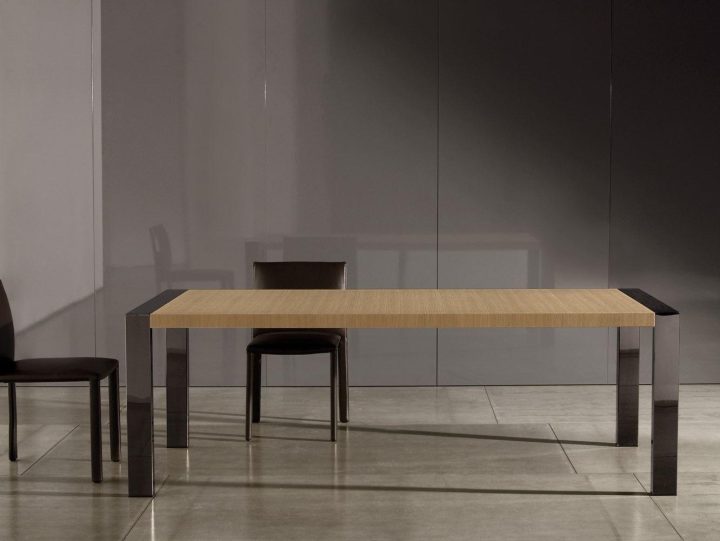 Lennon Table, Minotti