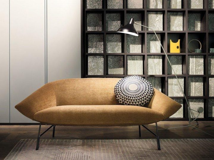 Lennox Sofa, Lema