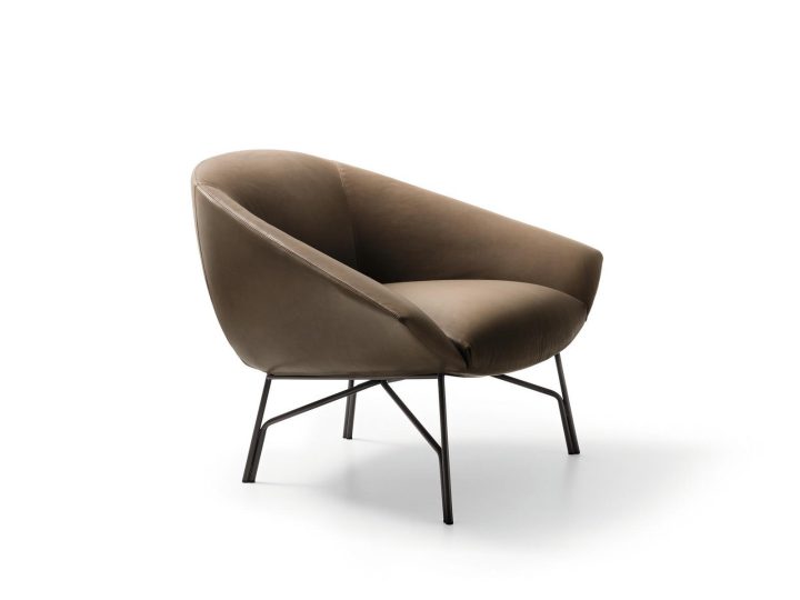 Lennox Armchair, Lema