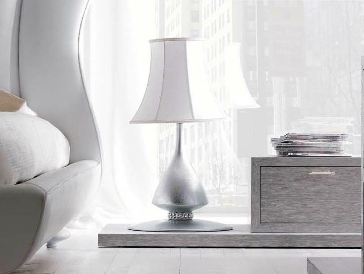 Leon Table Lamp, Corte Zari