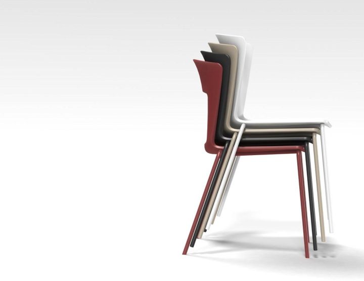 Lilia Chair, Riflessi