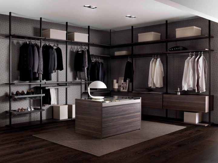 Loft Walk In Closet, Olivieri