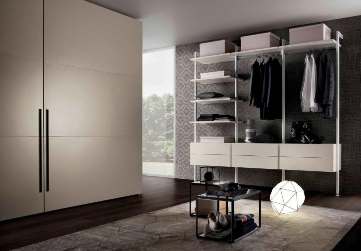 Loft Walk In Closet, Olivieri