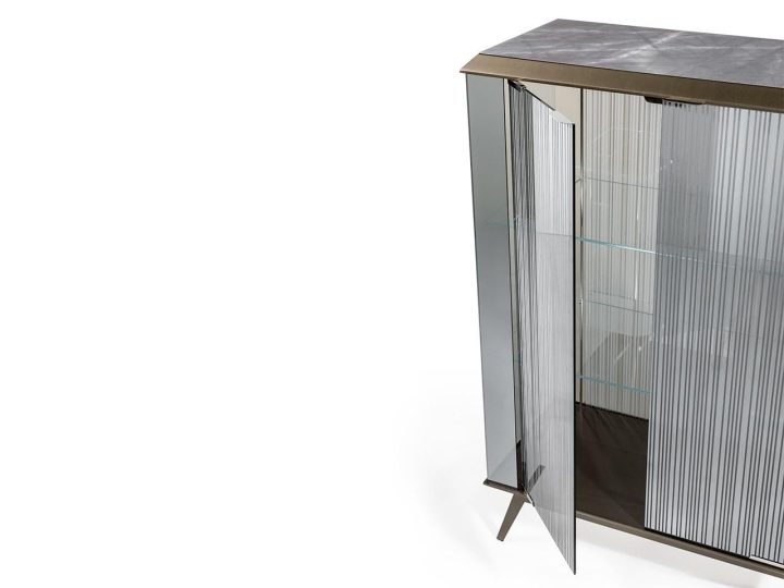 London Display Cabinet, Reflex