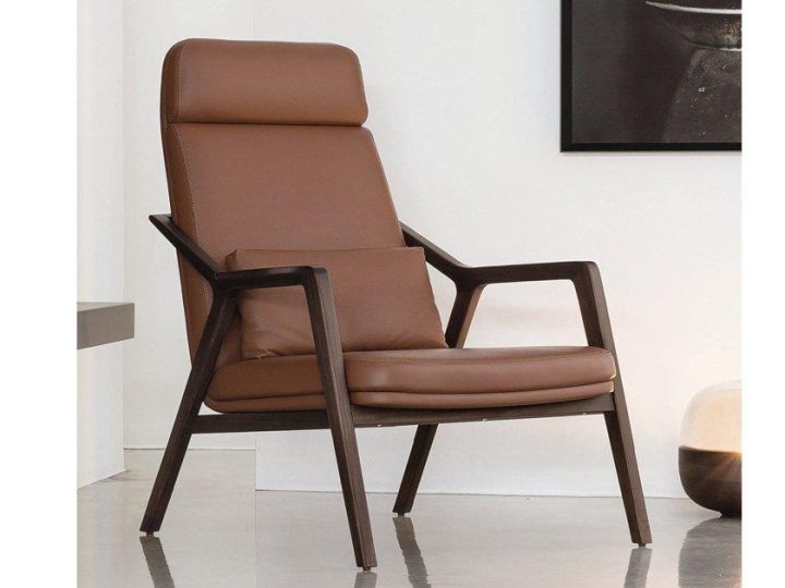 Loretta Armchair, Porada