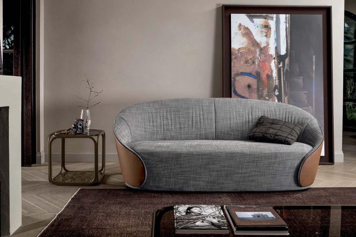 Mama Sofa, Tonin Casa