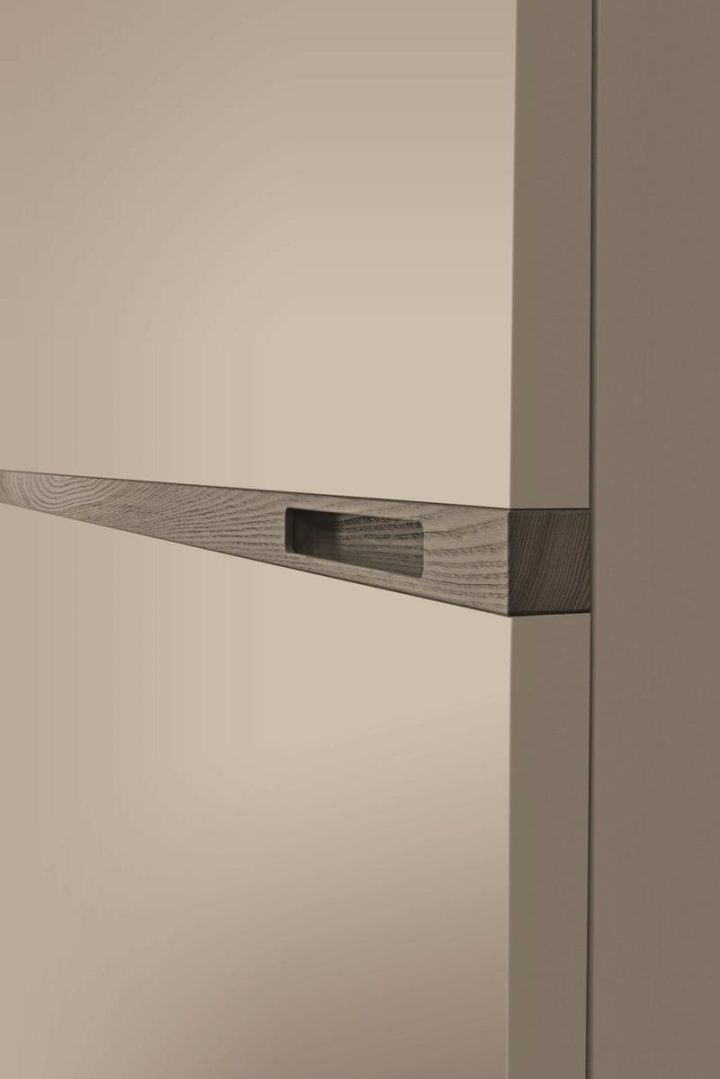 Meridiana Wardrobe, Tomasella