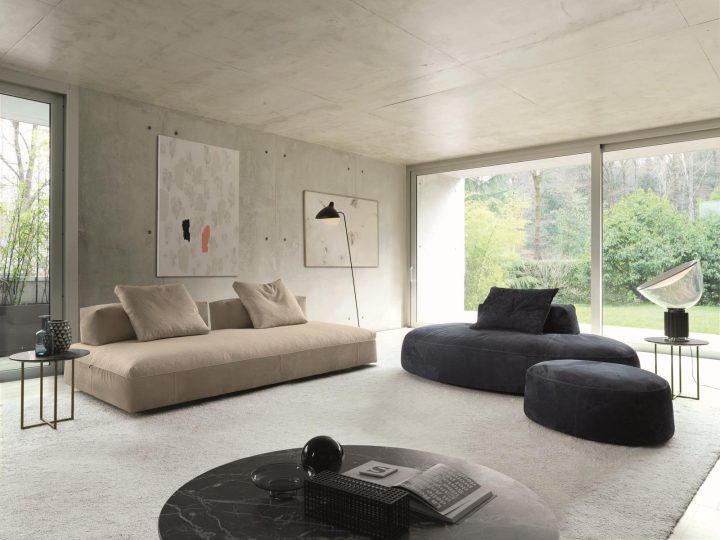 Milos Sofa, Desiree