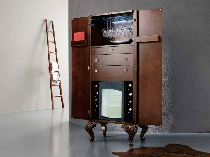 Minimal Baroque Bar Cabinet, Modenese Gastone