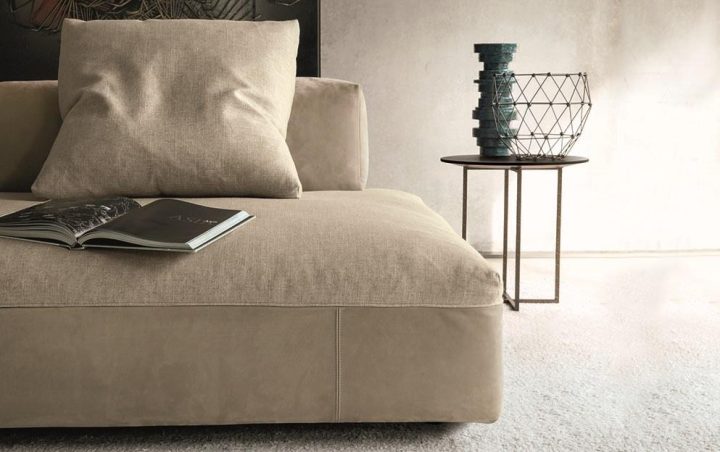 Monopoli Sofa, Desiree