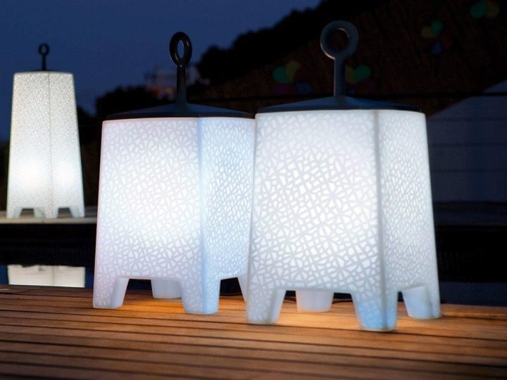 Mora Outdoor Floor Lamp, Vondom