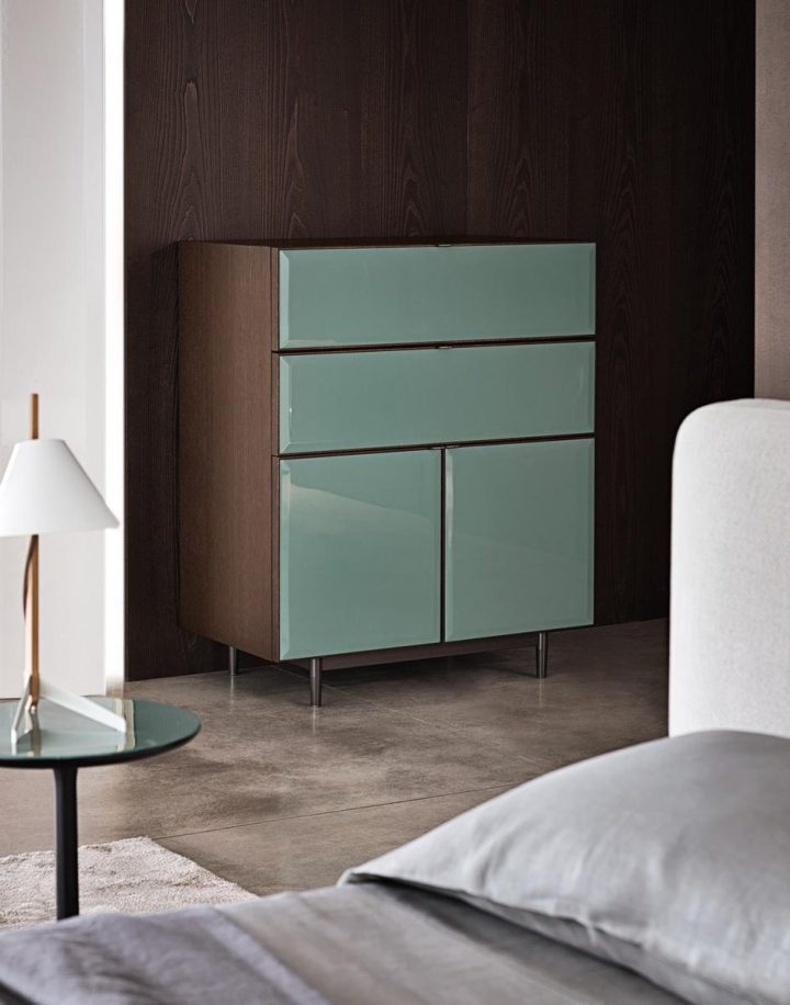 Morrison Bedside Table, Minotti