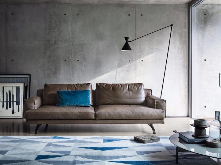 Mustique Sofa, Lema