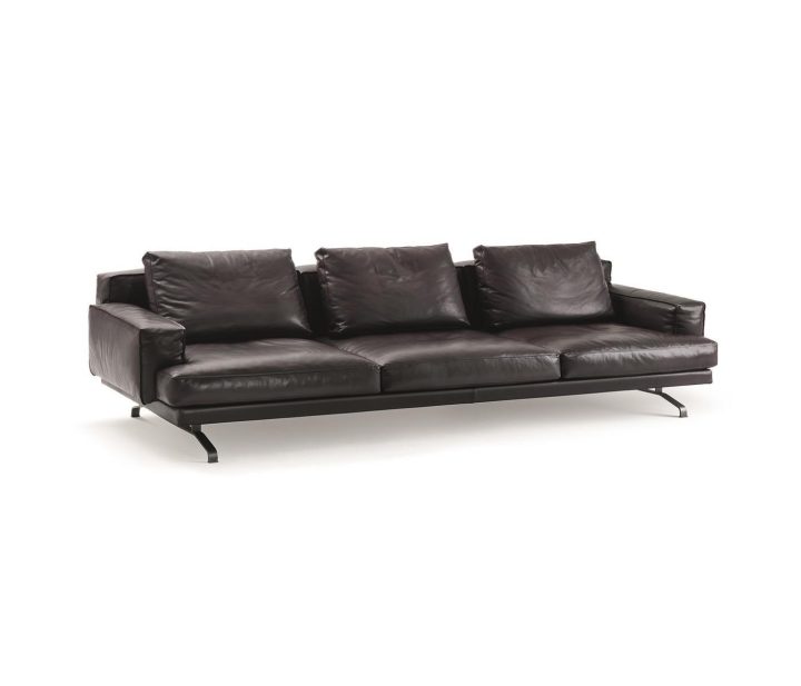 Mustique Sofa, Lema