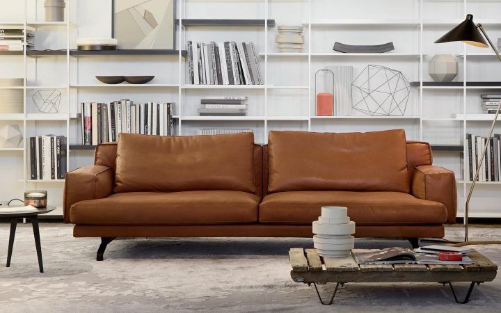 Mustique Sofa, Lema