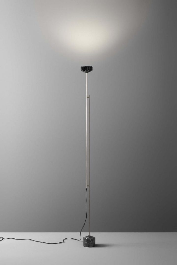 Naked Floor Lamp, Olev