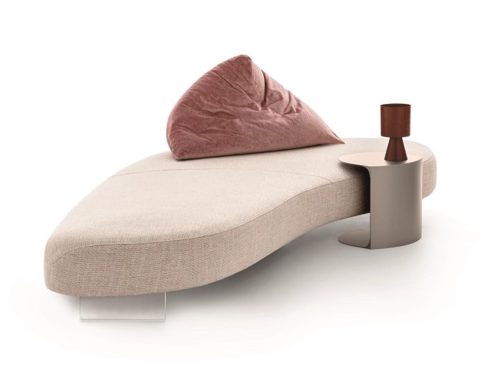 Papilo Sofa, Ditre Italia