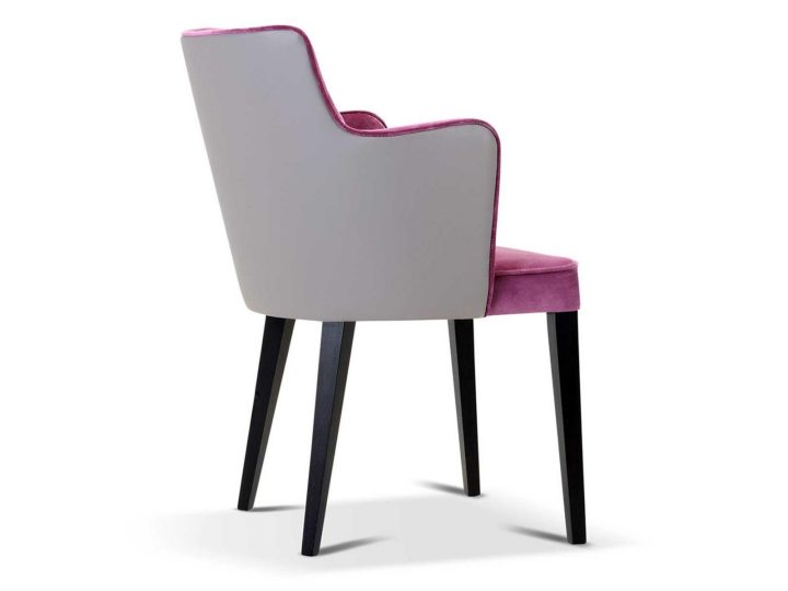 Pat Chair, Domingo Salotti