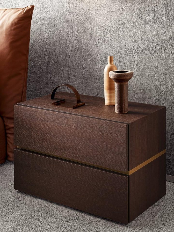 People Bedside Table, Pianca