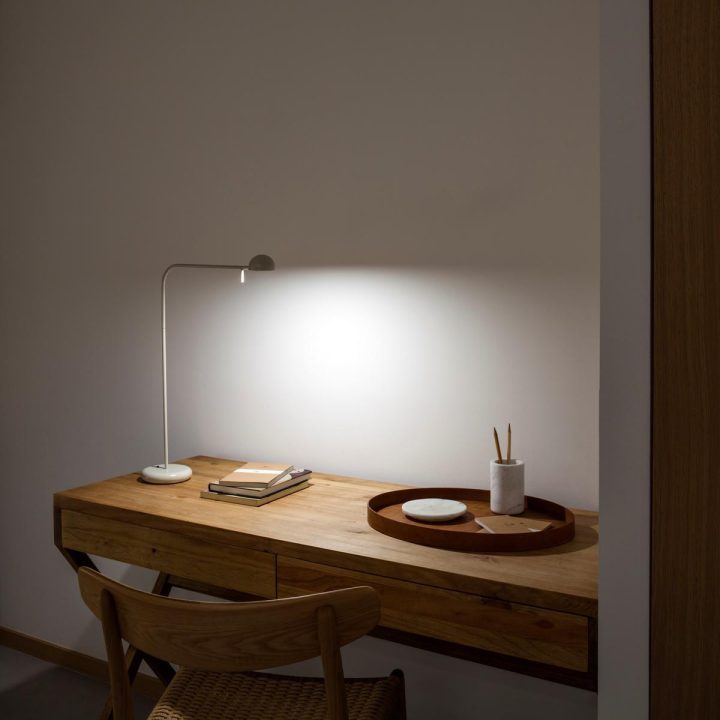 Pin Table Lamp, Vibia