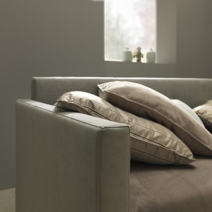 Point 85 Sofa, Bolzan Letti