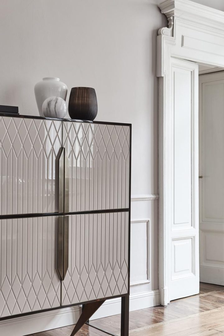 Prisma Highboard, Capital Collection