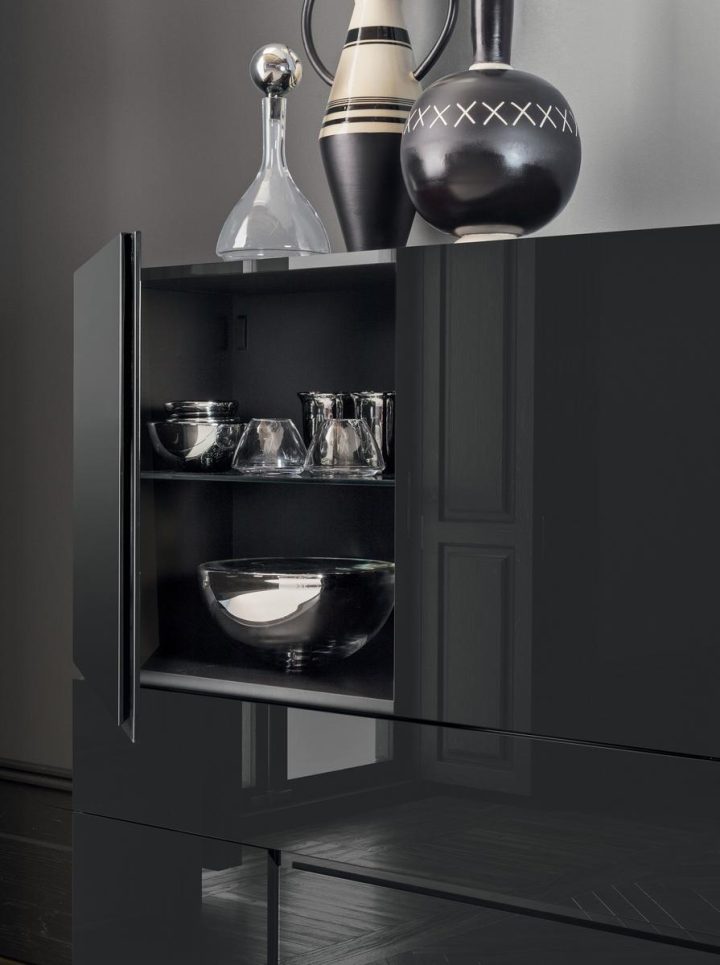 Quadra Highboard, Pianca