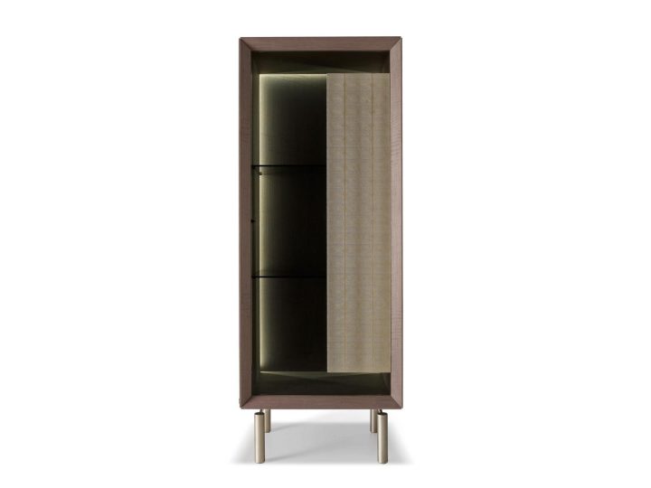 Quadro Display Cabinet, Grilli