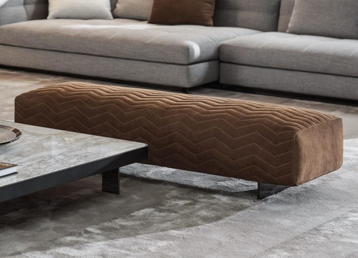 Quincy Chevron Pouf, Minotti