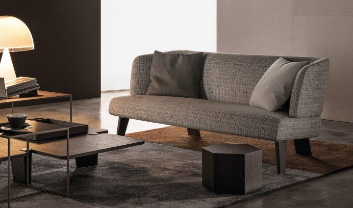 Reeves Lounge Sofa, Minotti