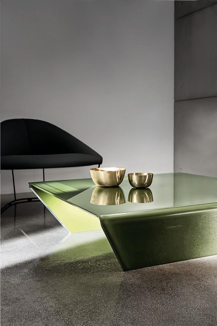 Rubino Coffee Table, Sovet