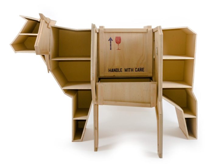 Sending Cow Highboard, Seletti