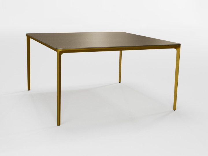 Slim Square Table, Sovet