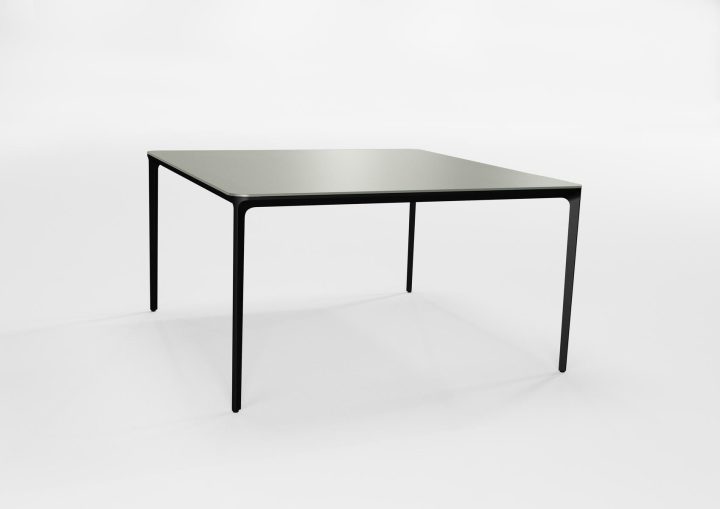 Slim Square Table, Sovet