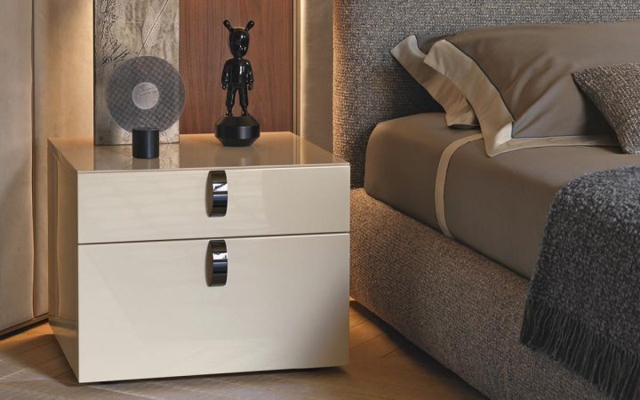 Splendor Bedside Table, Flou