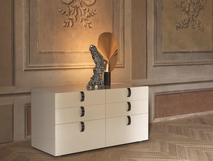 Splendor Chest Of Drawers, Flou