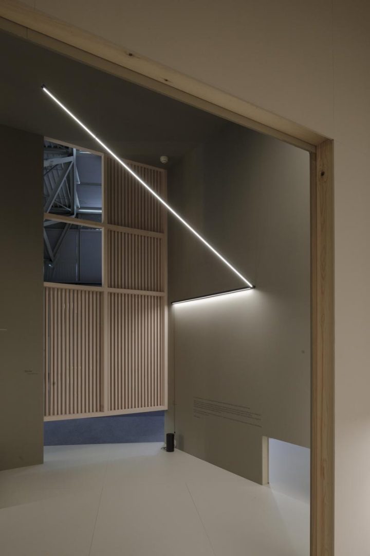 Sticks Lighting Profile, Vibia