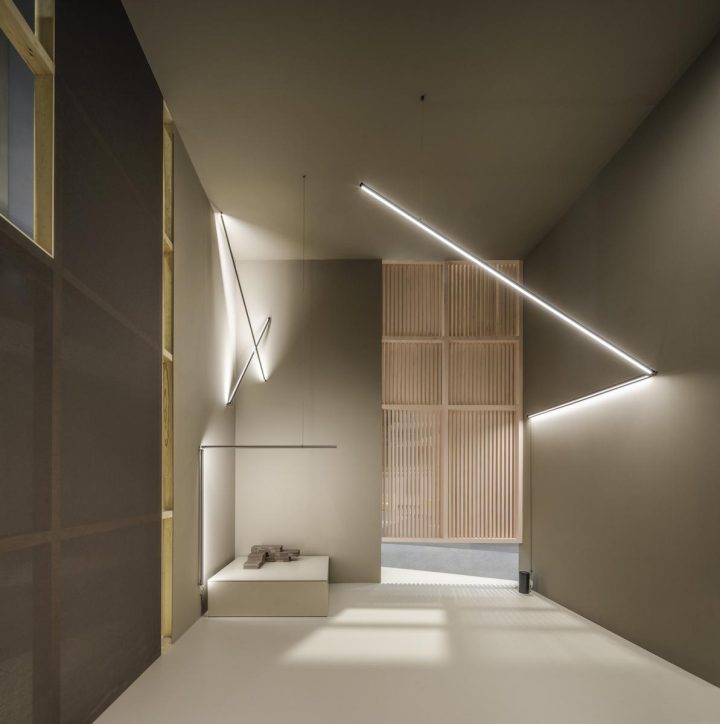 Sticks Lighting Profile, Vibia