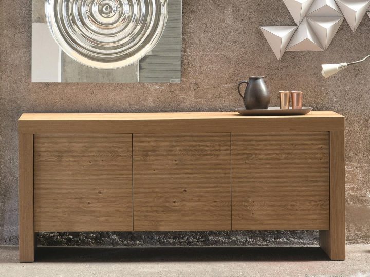 T Wood Sideboard, Riflessi