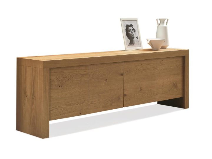 T Wood Sideboard, Riflessi