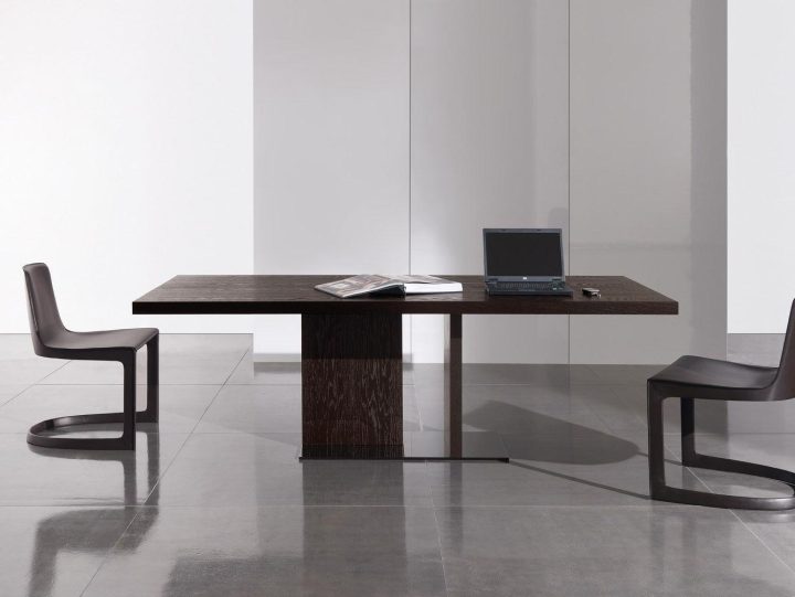 Toulouse Table, Minotti