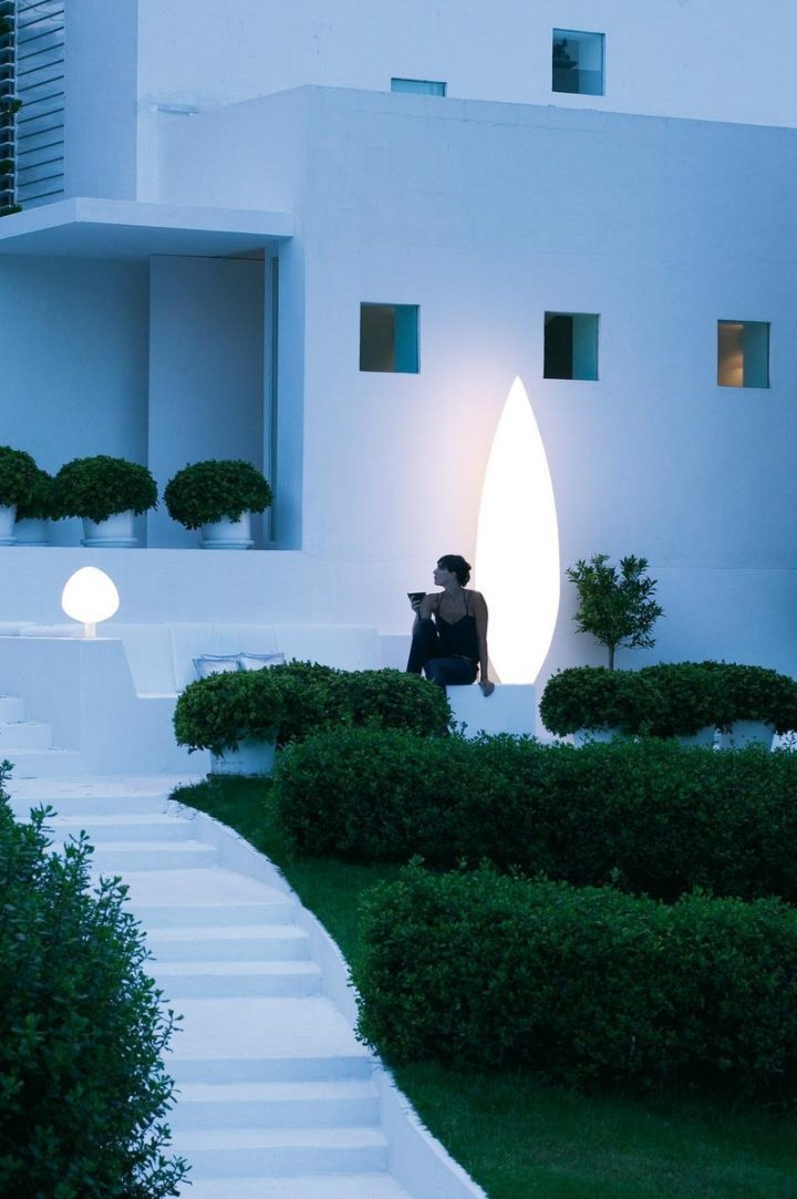 Tree Outdoor Floor Lamp, Vibia